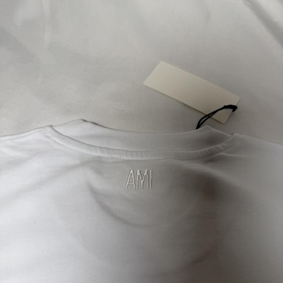 Ami White Short Sleeve Tee - Picture 4 of 4